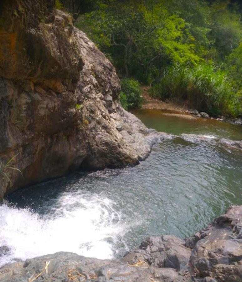 Finca Villa Chalet Del Rio Cali Farm Villa Chalet Cali River Esterno foto