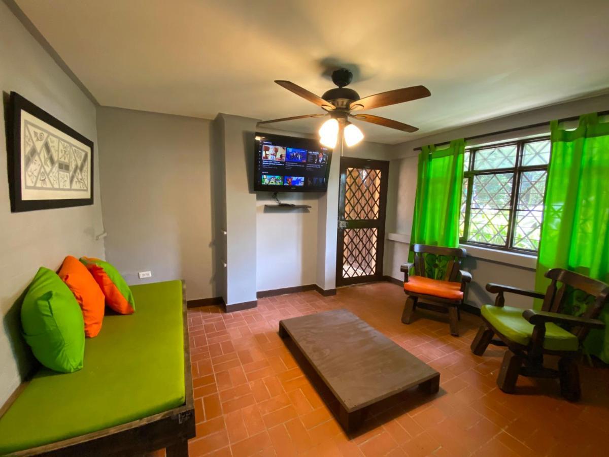 Finca Villa Chalet Del Rio Cali Farm Villa Chalet Cali River Esterno foto